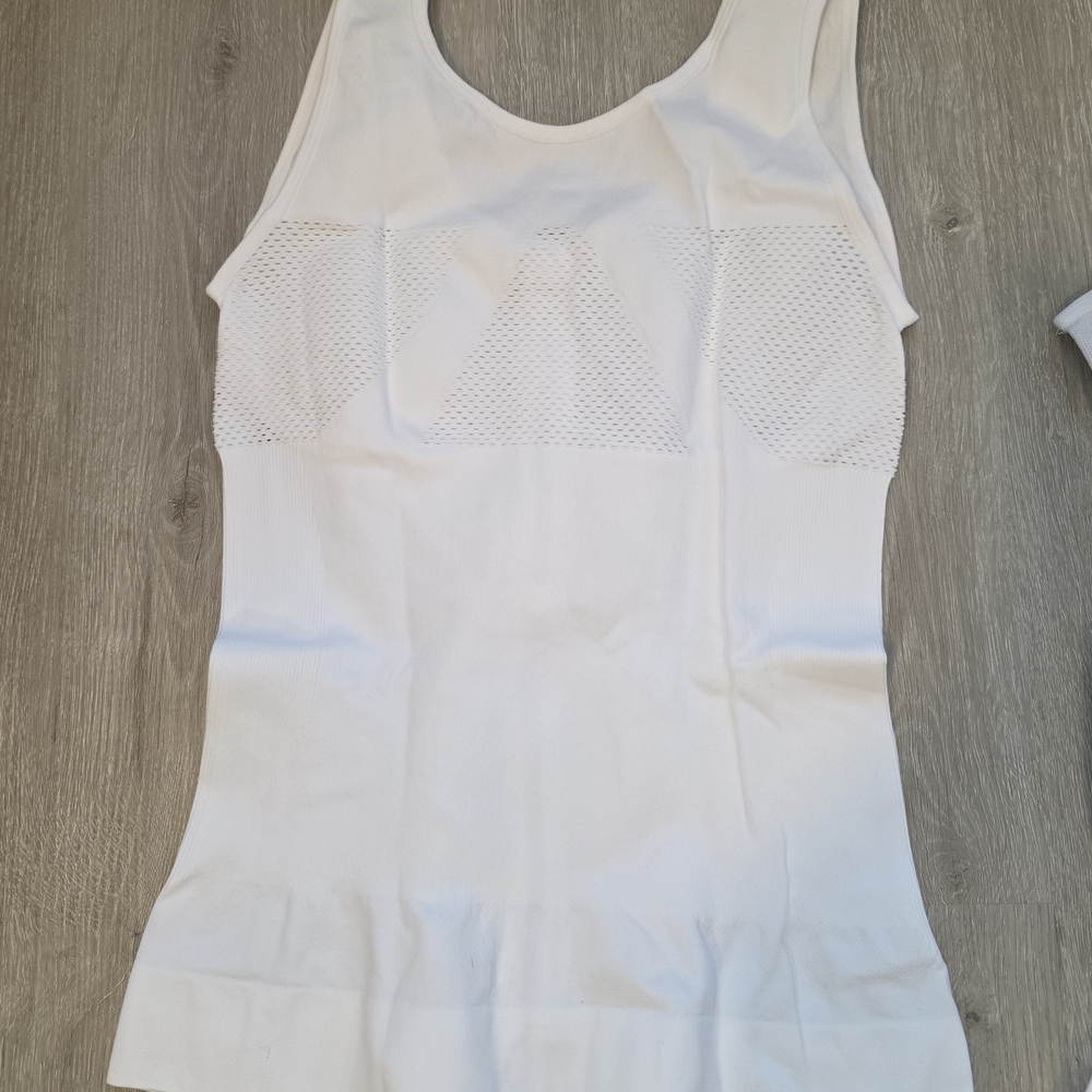 Easy Comfort Bra Lot - 1 - XL Cooling Zip Shaper. 2 - XXL Therapeutic Zip Front - Picture 5 of 10